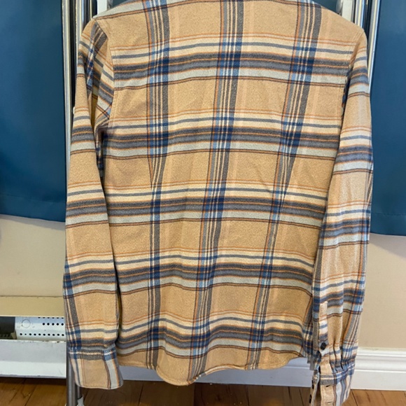 Patagonia Organic Cotton button up shirt - Picture 4 of 4